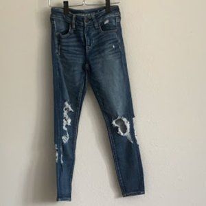 AMERICAN EAGLE SKINNY JEANS